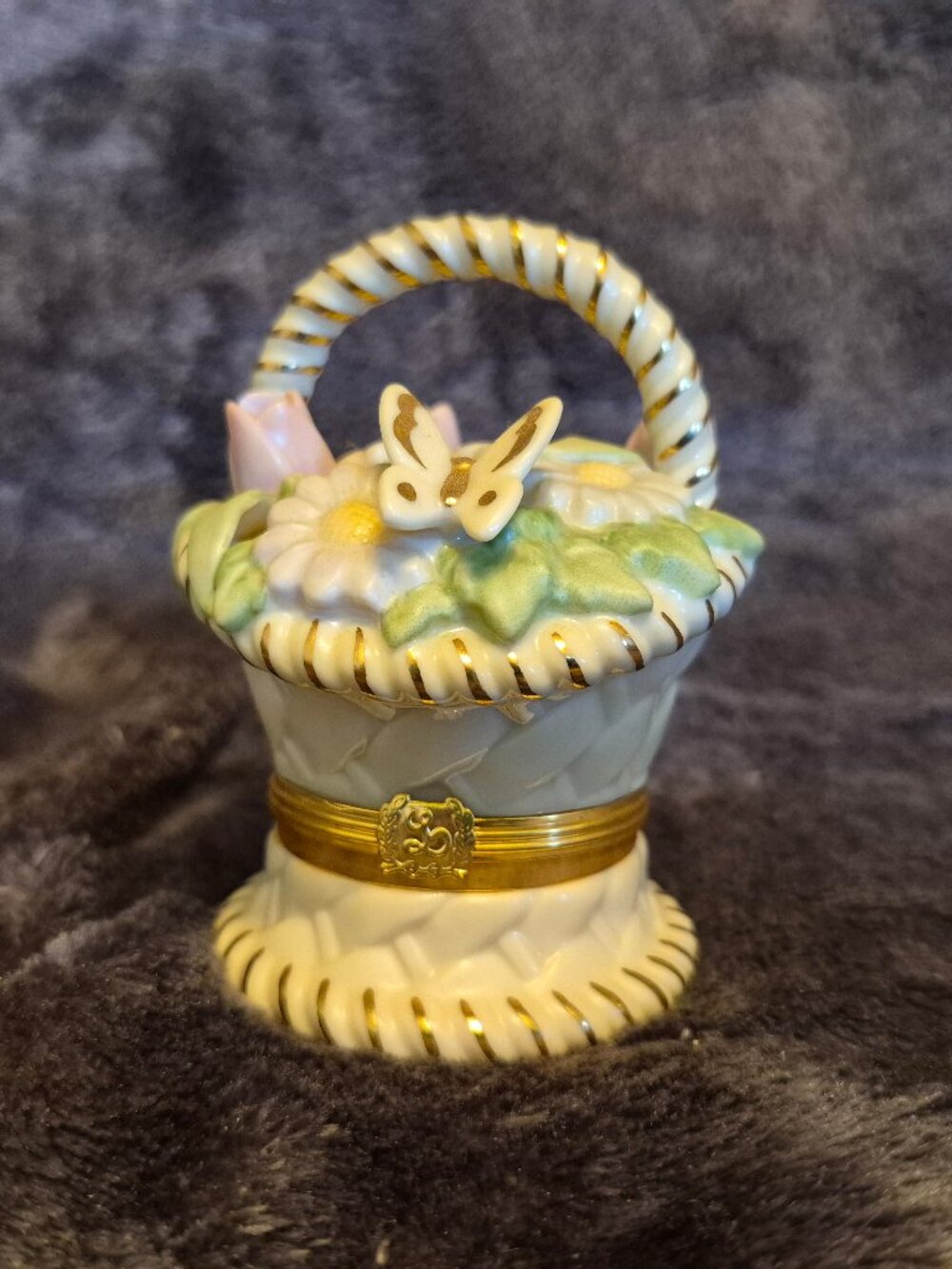 Lenox Treasures "Basket Of Blossoms" Exclusive Edition Trinket Box
